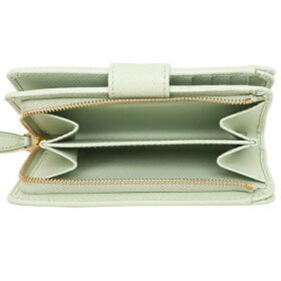 Prada Saffiano Green Bifold Wallet - Picture 2 of 9